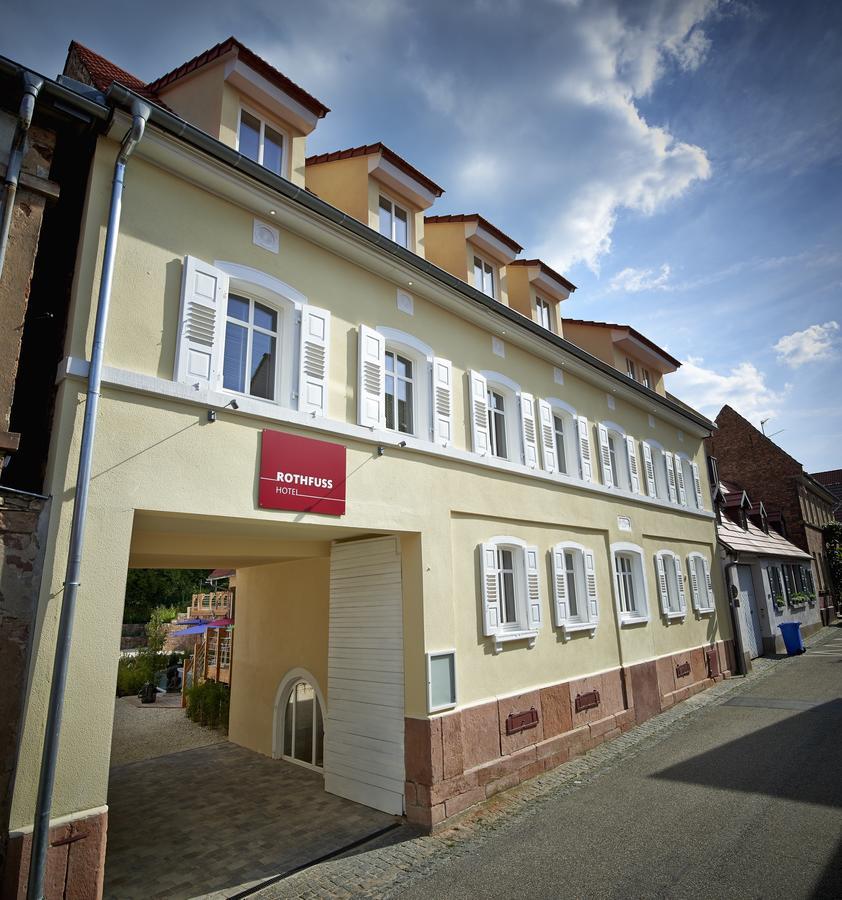 Rothfuss Hotel Вайзенхайм ам Берг Екстериор снимка