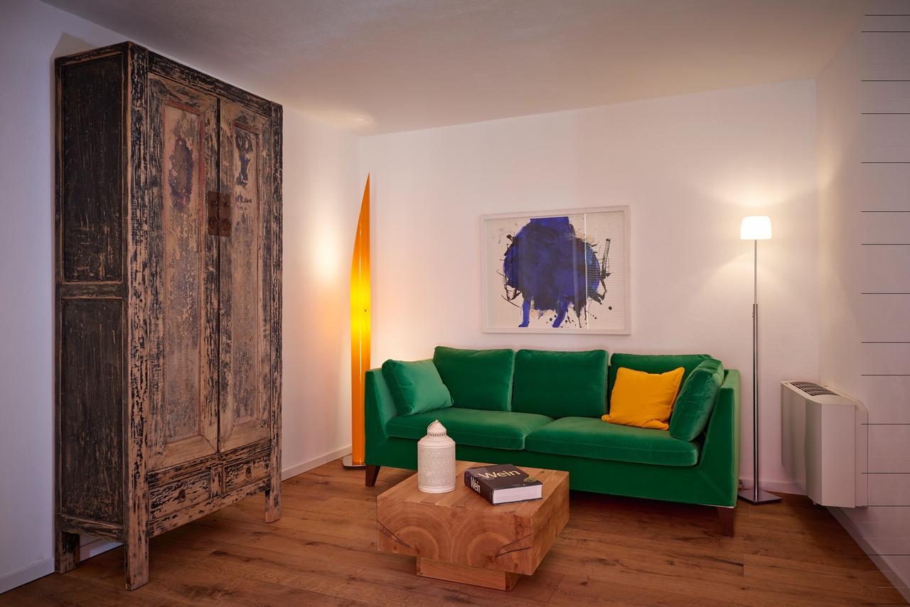 Rothfuss Hotel Вайзенхайм ам Берг Екстериор снимка